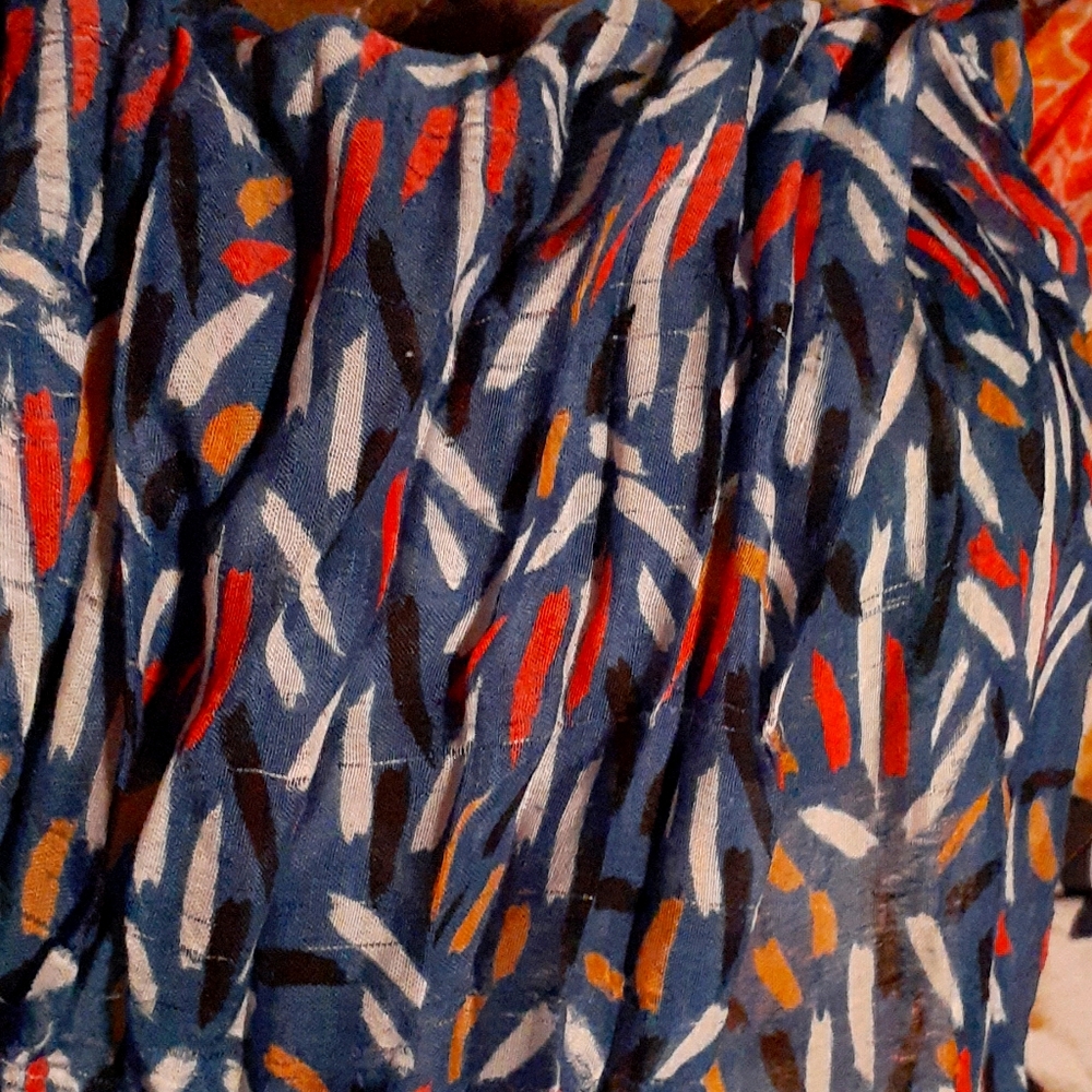 **4 Scarf Bundle Set - Picture 7 of 8